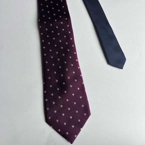 Tommy Hilfiger Purple Polkadot Tie - Picture 3 of 5